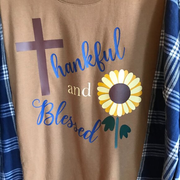 Reworked Flannel Shirt, Plus Size: Upcycled Oversized Thankful Blessed Graphic - Picture 4 of 10